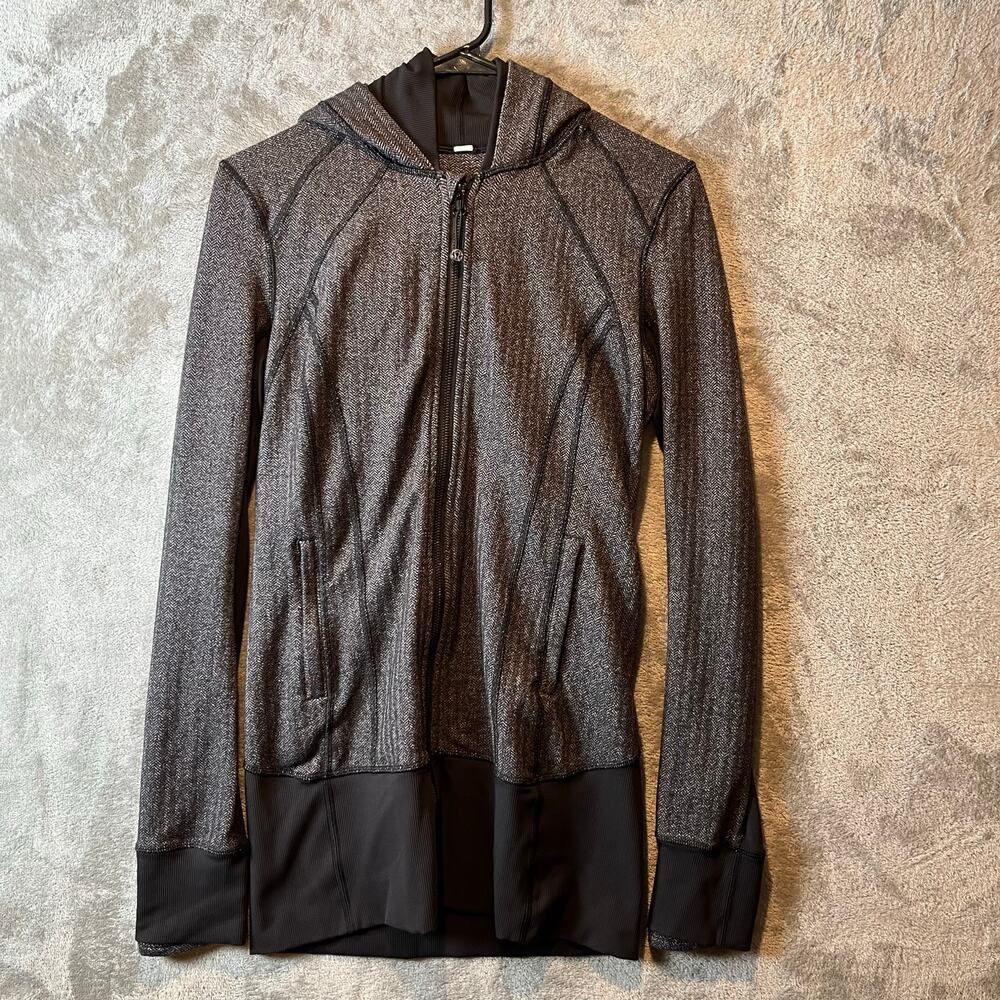 Lululemon Daily Practice Jacket Full Zip Hooded‎ Grey And Black Womens Size 6